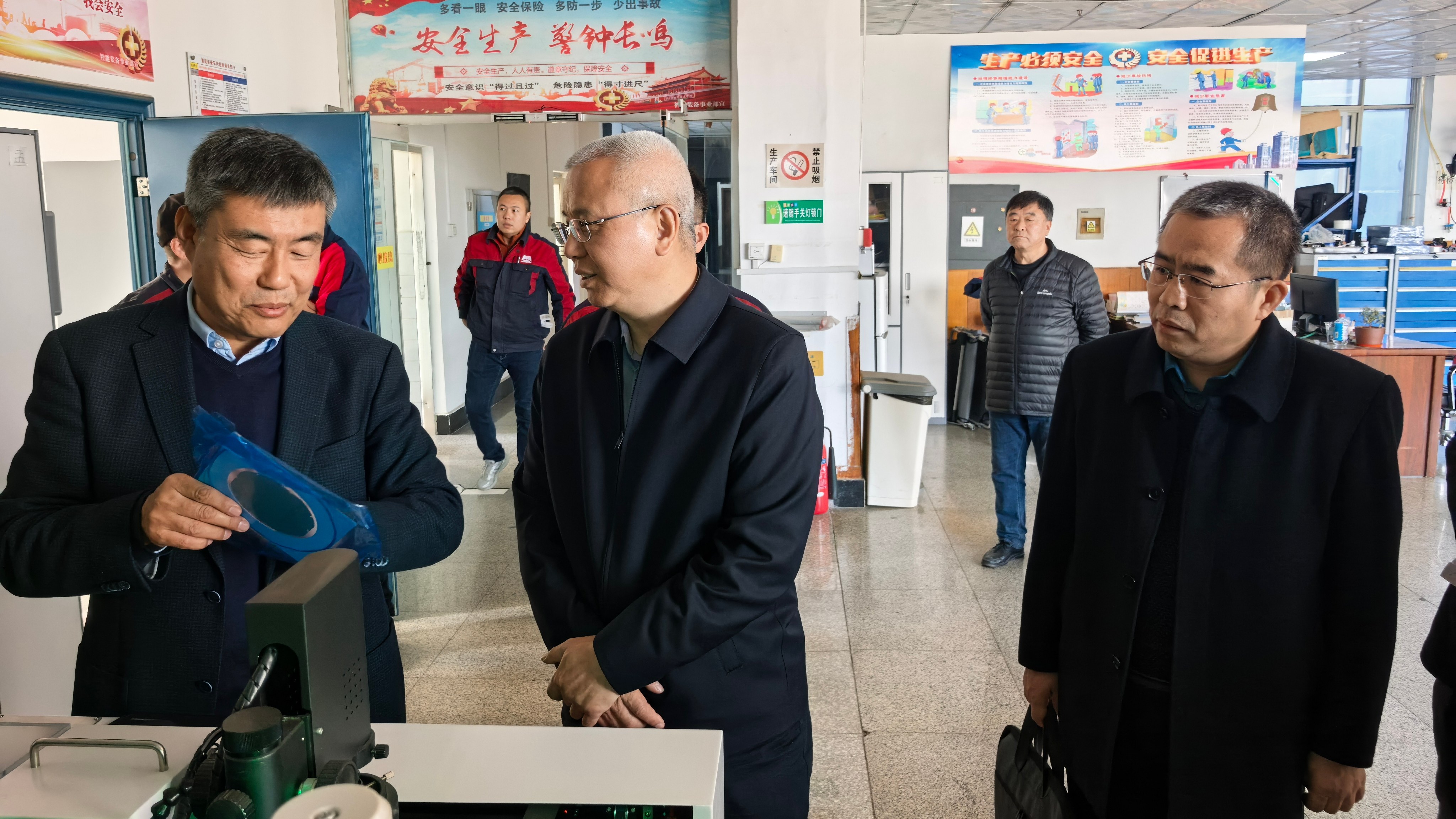 W020251105422037292953