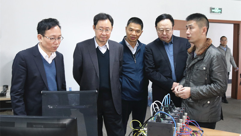 W020171221572549535729 W020171221572549535729